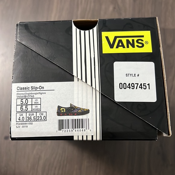 Disney Oogie Boogie classic slip on Vans - Picture 7 of 7